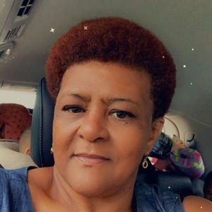 Meet your Posher, Cassandra